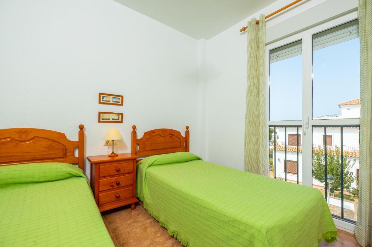 Apartamento Las Torres โกนิล เด ลาฟรอนเตรา ภายนอก รูปภาพ